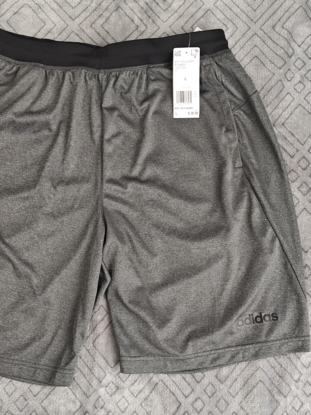 Adidas Men’s Dark Heather Gray Athletic Basketball Shorts Size Large FL4865